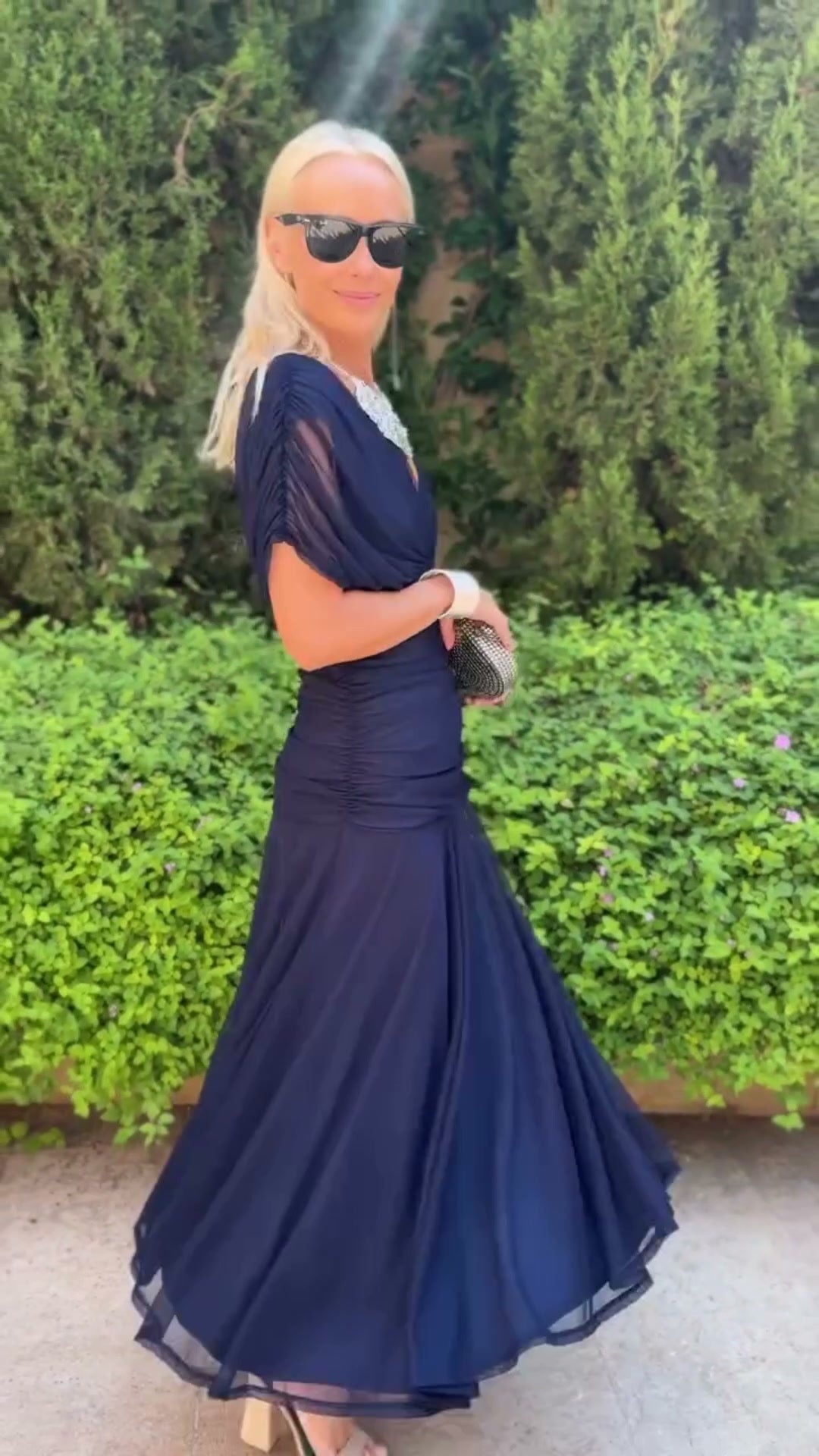 Avery - Elegantna Plava Haljina