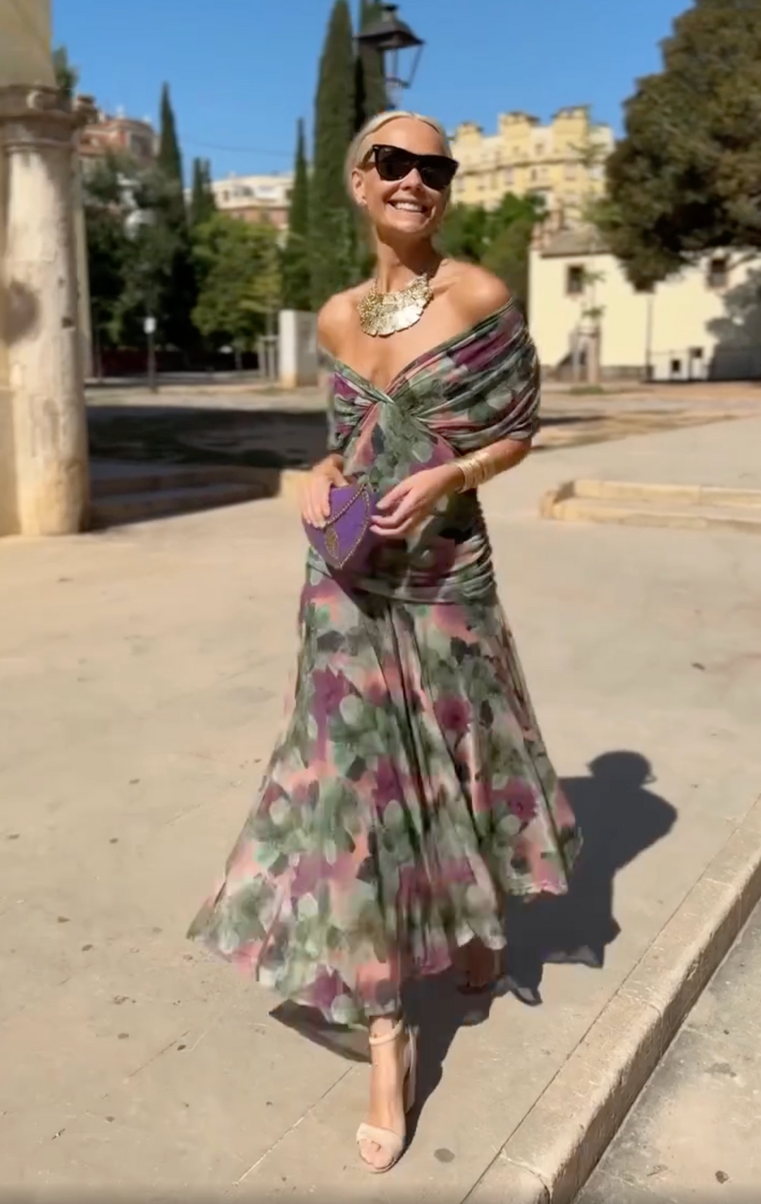 Sophia - Elegantna Cvjetna Plisirane Haljine